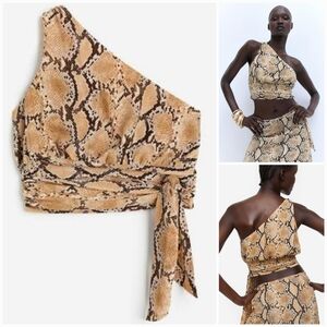 One-Shoulder Snake Print Tie Wrap Crop Top